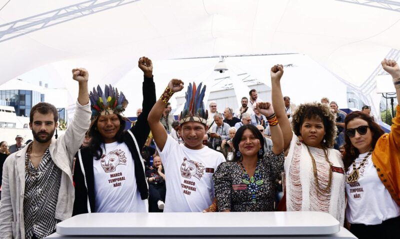 Filme brasileiro sobre resistência indígena vence prêmio em Cannes