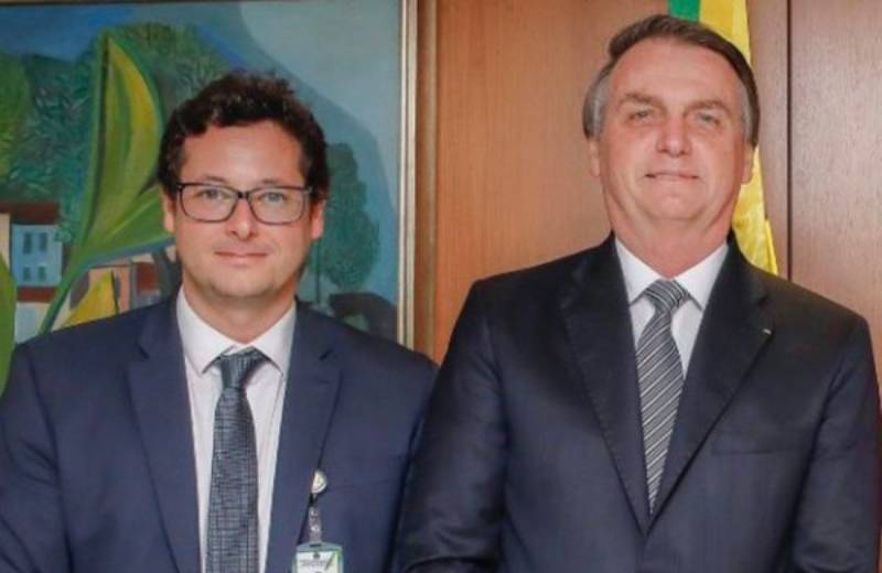 Advogado de Bolsonaro institui condições para ex-presidente depor à PF