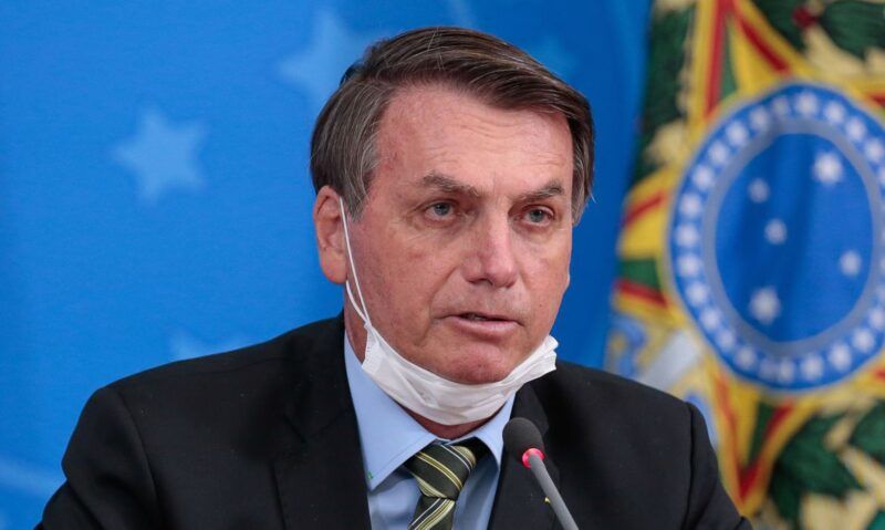 “Levei uma facada nas costas”, diz Bolsonaro após ficar inelegível pelo TSE