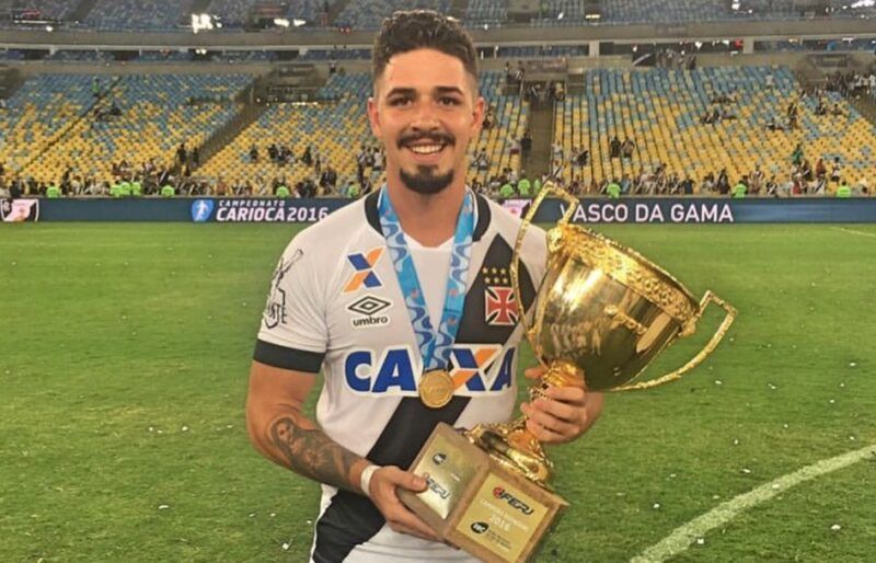 Ex-jogador do Vasco morre em acidente de carro no Rio de Janeiro