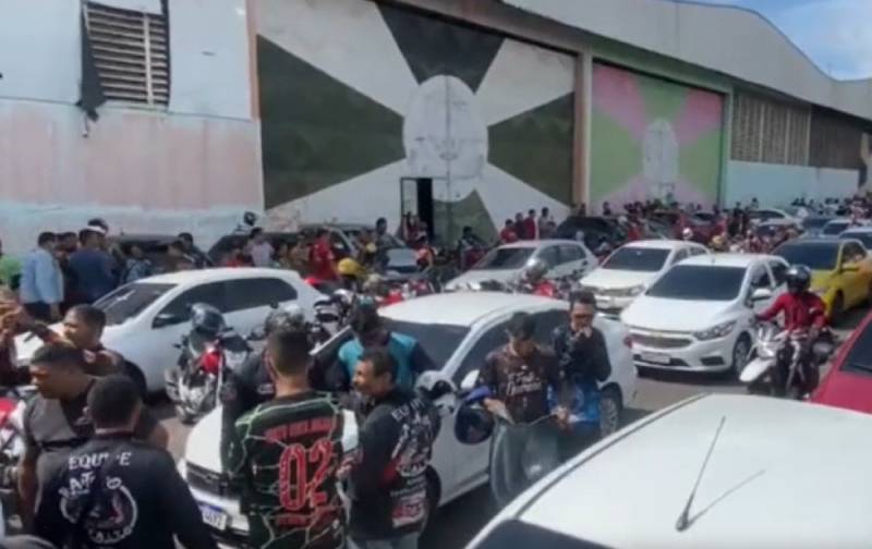Motoristas e entregadores de aplicativo entram em greve em Manaus