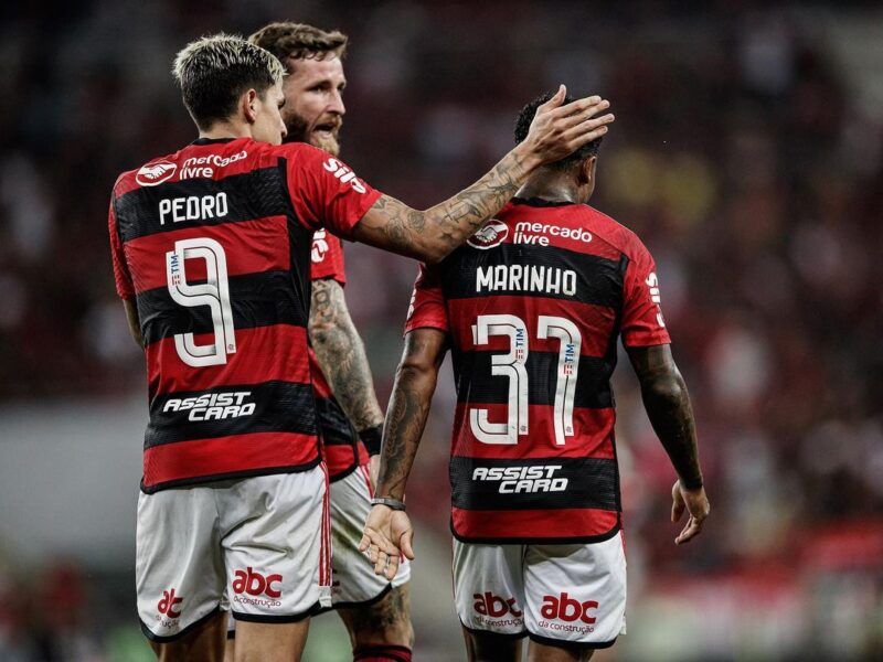 Tensão entre Flamengo e Marinho aumenta enquanto futuro do jogador permanece incerto