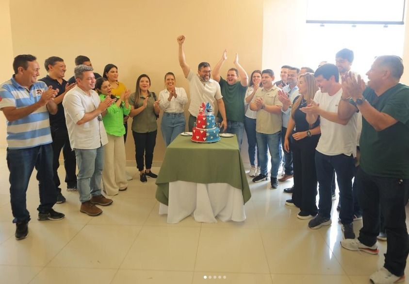 Aniversário de Wilson Lima vira palanque político em Parintins