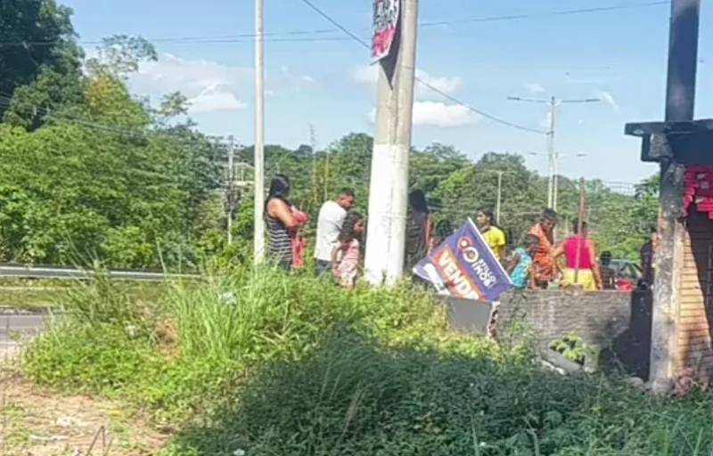 Motociclista morre após colidir contra muro de casa em Manaus