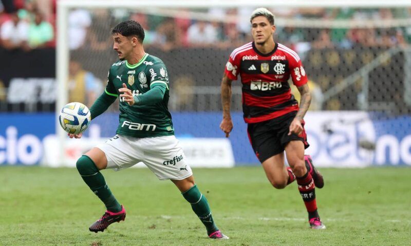 Palmeiras recebe Flamengo e equipes buscam aproximação da liderança do brasileirão