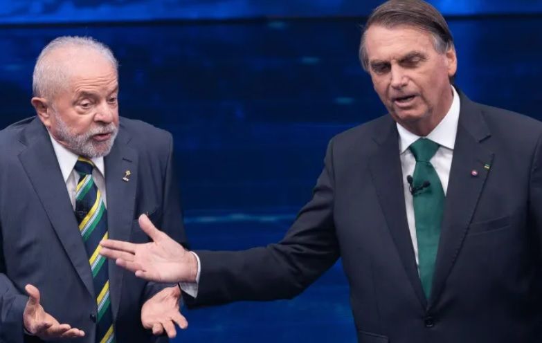 Vídeo: Bolsonaro chama Lula de jumento e petista responde