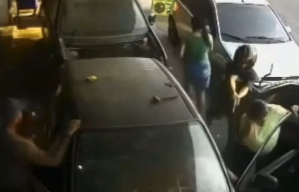 Vídeo: borracheiro é baleado na cabeça no Jorge Teixeira