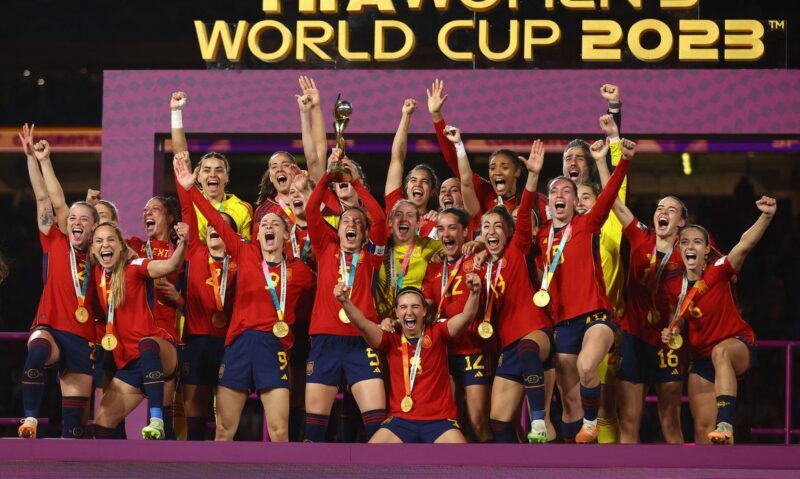 Com um único gol, Espanha derrota Inglaterra e conquista Copa do Mundo Feminina
