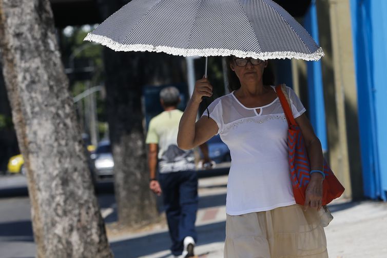 Calorzão: Manaus pode ter sensação térmica de 49°C