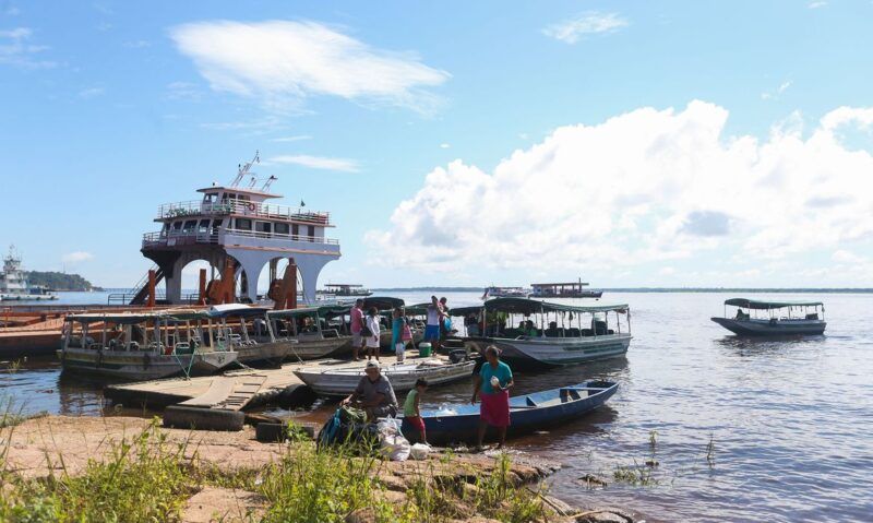 Seca na Amazônia: Rio Negro em Manaus registra redução de mais de 20 centímetros por dia