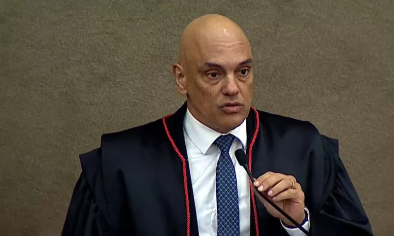 Moraes leva julgamento de réu do 8 de janeiro ao plenário físico