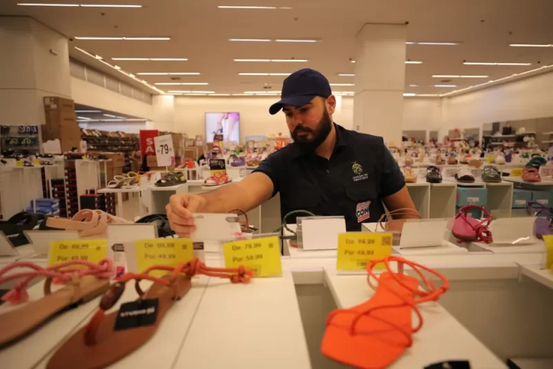 Procon-AM dá dicas para consumidor realizar boas compras nessa Black Friday
