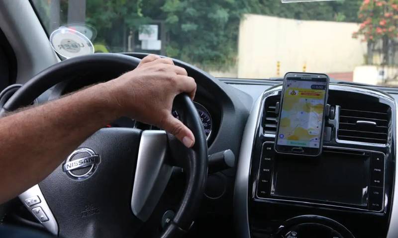 Entenda o que está em jogo com a regulamentação do trabalho de motorista de aplicativo
