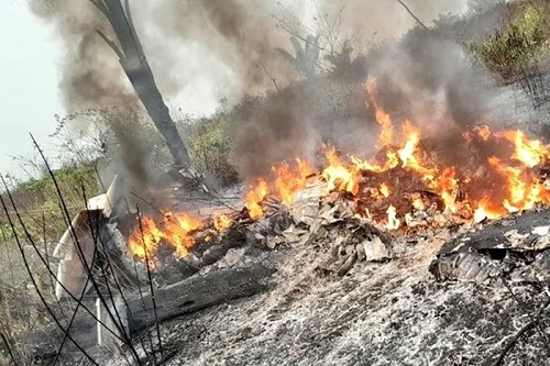 Avião cai em fazenda em Mato Grosso e deixa 5 mortos