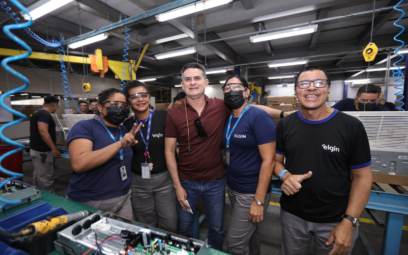 Em visita à Elgin, David Almeida trata das articulações para garantir os empregos na Zona Franca de Manaus