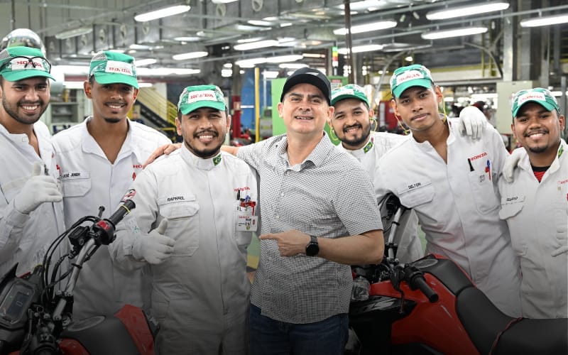 Em visita à Moto Honda, David Almeida reafirma compromisso em defender a ZFM