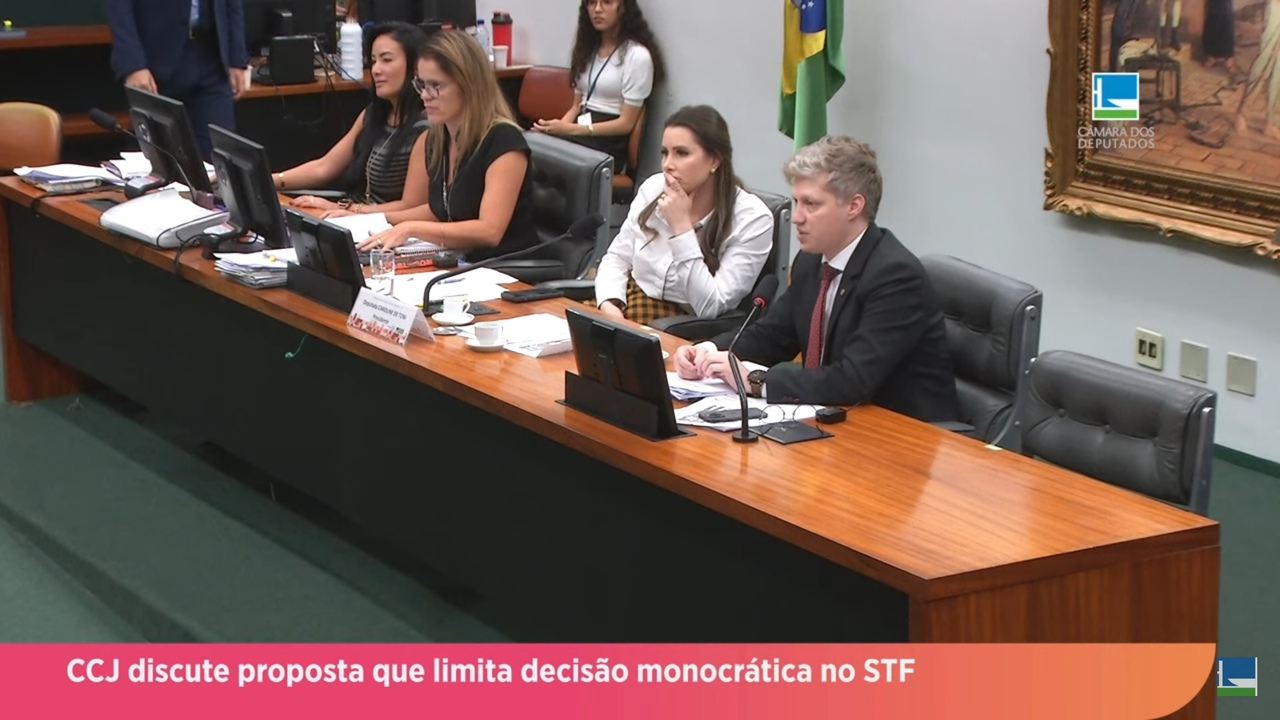 CCJ da Câmara aprova projeto que proíbe decisões individuais no STF