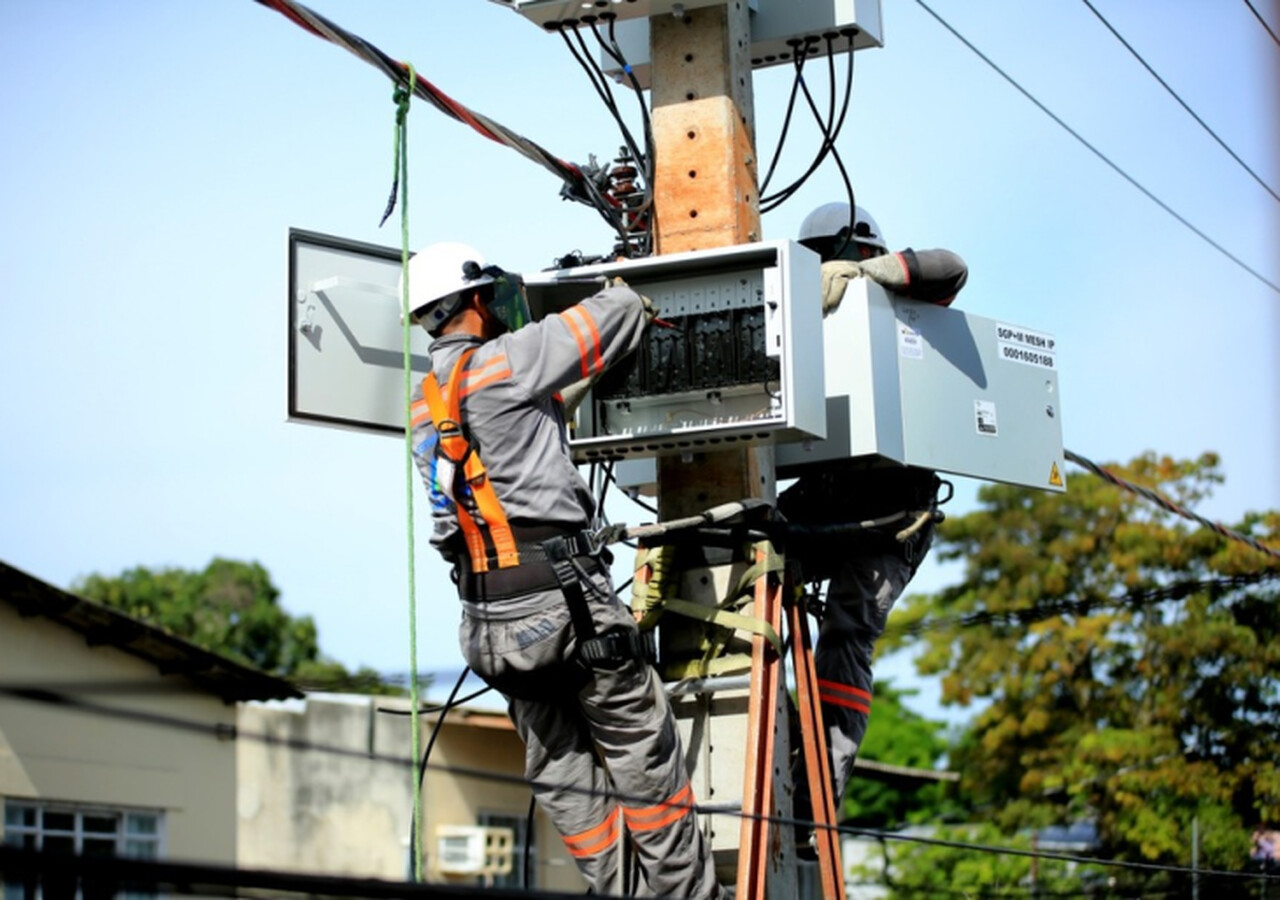 Bairros de Manaus devem ficar sem energia elétrica neste sábado