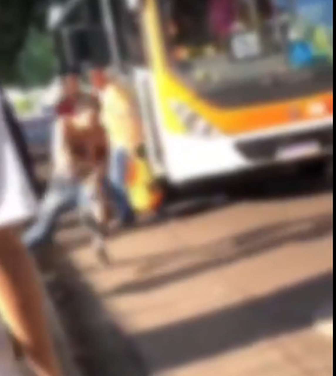 Bandido é espancado ao tentar assaltar ônibus em Manaus