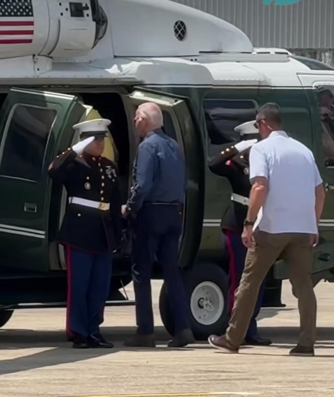 Joe Biden faz sobrevoo na Floresta Amazônica