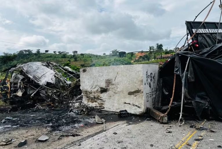 Foto: Reprodução / YouTube Polícia Civil identifica 15 corpos de vítimas de acidente na BR-116