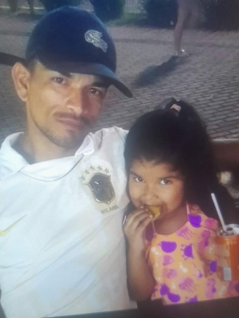 Velório de pai e filha acontece no bairro Redenção, em Manaus