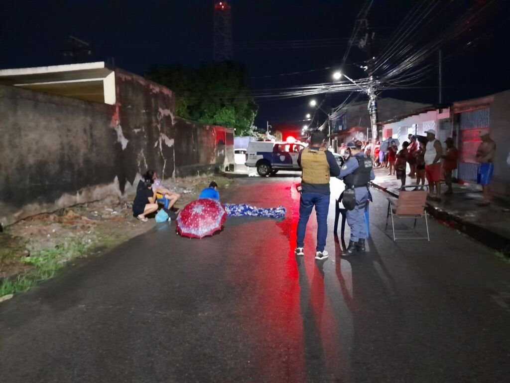 Jovem é assassinado a tiros durante suposto assalto em Manaus