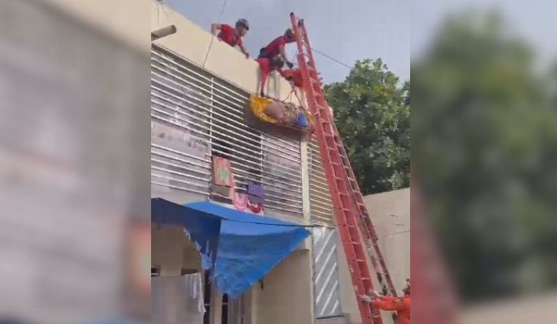 VÍDEO: corpo de idoso é derrubado do 2º andar durante resgate em Manaus