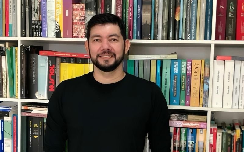 Escritor Anderson Costa. Foto: Arquivo pessoal Catedral Submersa: os corpos soterrados sob nossos pés