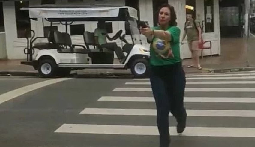 Justiça italiana autoriza extradição de Carla Zambelli