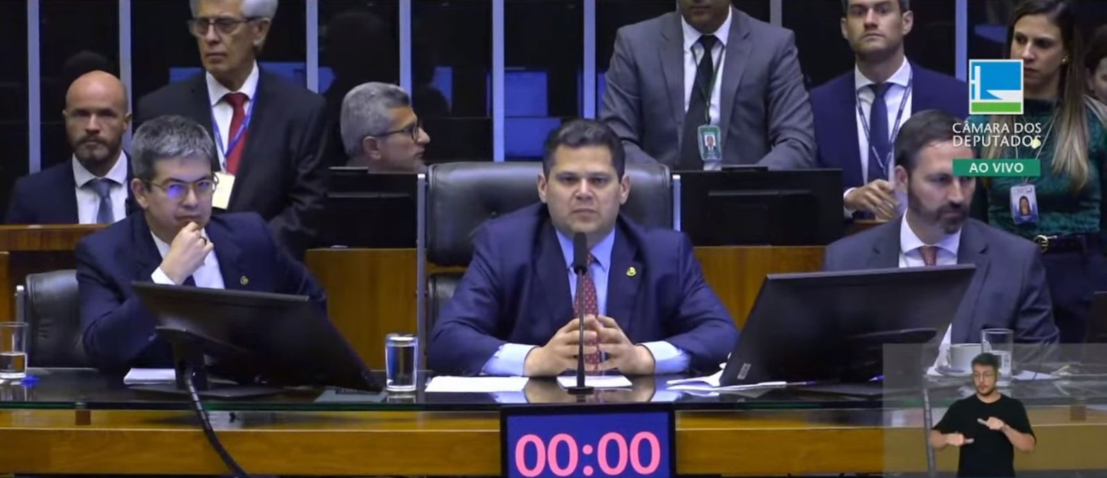Votação do Orçamento de 2025 no Congresso Nacional (PL 26/24) - 20/03/2025 / Foto: Reprodução/ Youtube Câmara dos Deputados Orçamento de 2025 é aprovado pelo Congresso Nacional