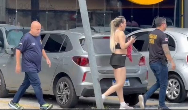 Falsa médica é presa por atender crianças com cardiopatias graves em Manaus Falsa médica é presa por atender crianças com cardiopatias graves em Manaus