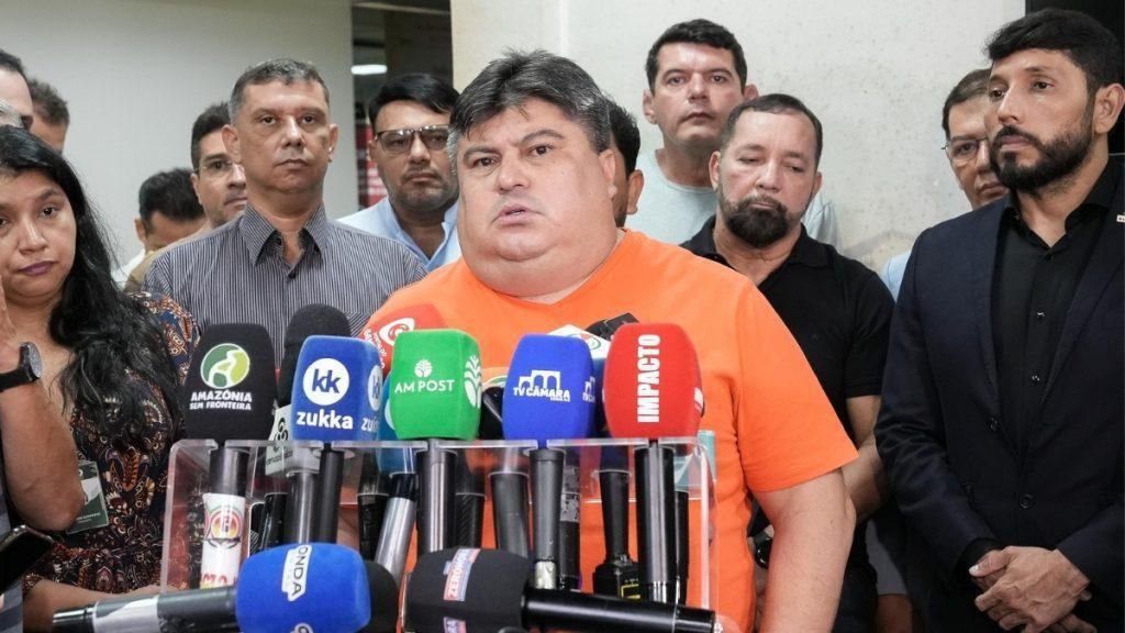 Fotos: Cleuton Silva e Arquivo/Dicom CMM inclui representantes da OAB-AM em comissão de novo concurso para cargo de procurador