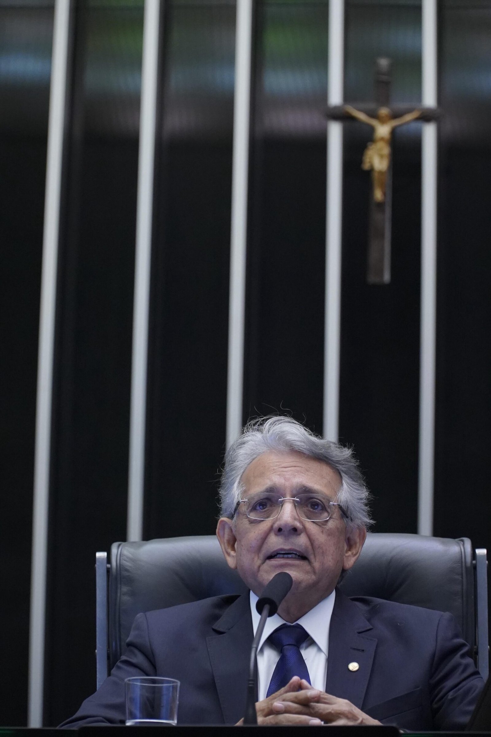 Foto: assessoria Pauderney aprova relatório a PL que moderniza e dá mais transparência a processos tributários