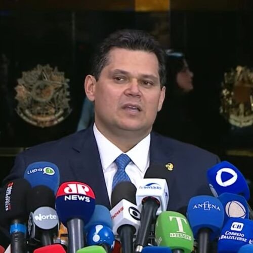 Presidente do Senado marca para segunda votação do fim da escala 6x1