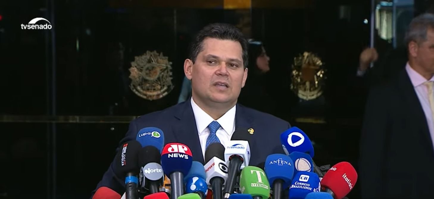 Presidente do Senado marca para segunda votação do fim da escala 6×1