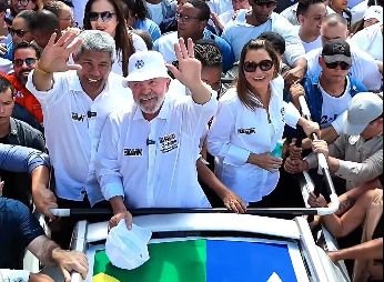 Lula diz que Motta descumpriu acordo e derrubada do IOF foi absurda