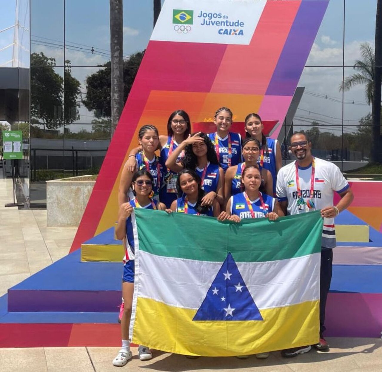 Tefé escreve seu nome na história: basquete feminino conquista vice-campeonato nacional inédito