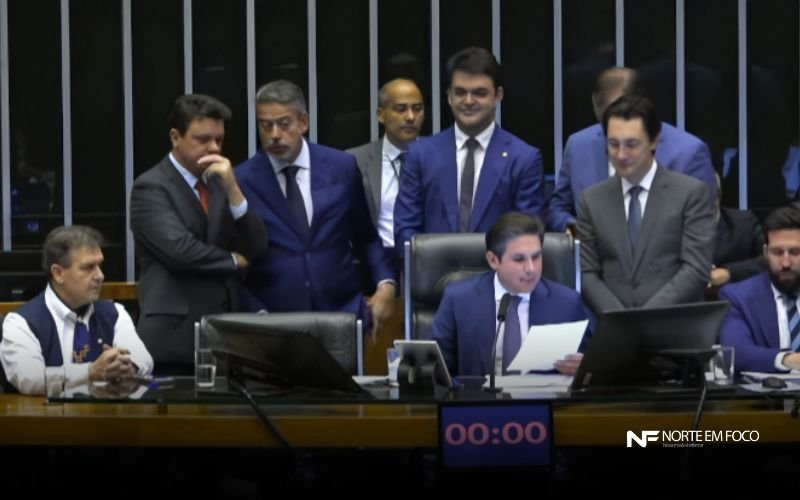 Câmara aprova isenção do IR para quem ganha até R$ 5 mil