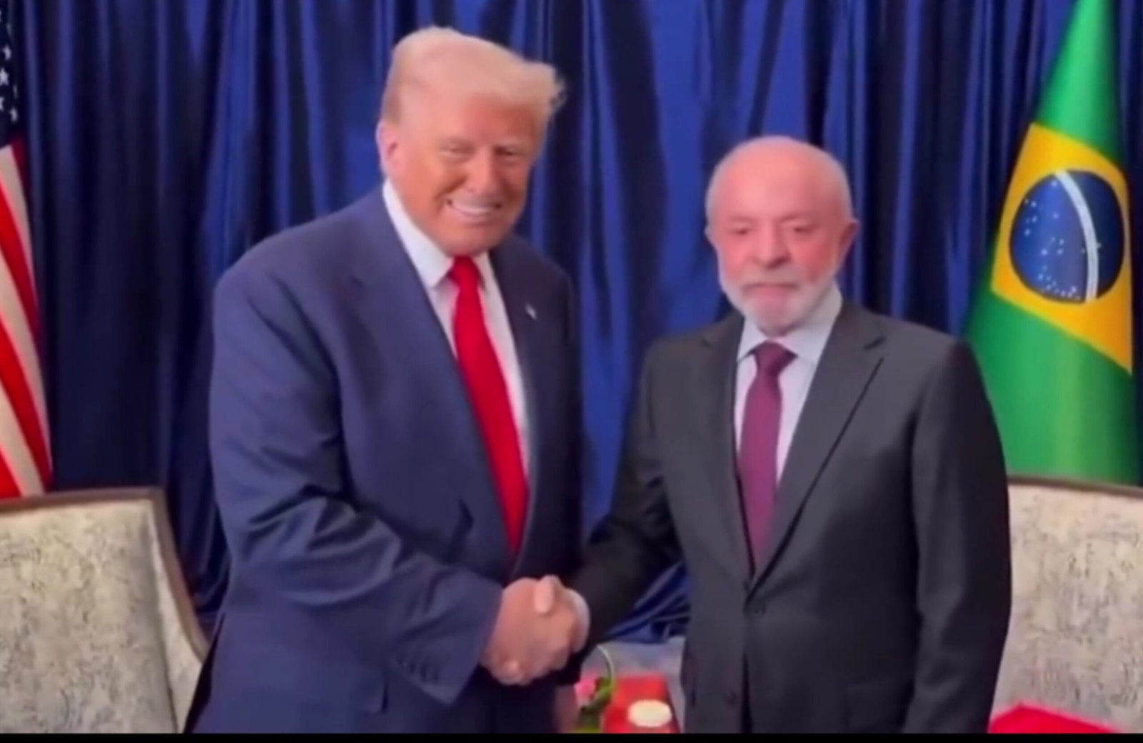 Presidente Luiz Inácio Lula da Silva durante reunião com presidente dos EUA, Donald Trump, em Kuala Lumpur, na Malásia - Foto: YouTube Lula se reúne com Trump na Malásia e discute relações entre Brasil-EUA