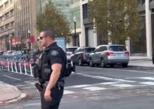 Dois militares são baleados perto da Casa Branca, nos EUA; sede do governo está em 'lockdown'