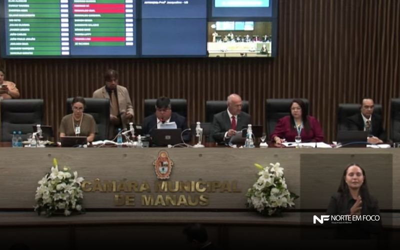 Câmara Municipal de Manaus /Foto: Reprodução/YouTube - CMM CMM aprova urgência para empréstimo de R$ 1 bi em dólar de David Almeida ao ‘apagar das luzes’ do ano