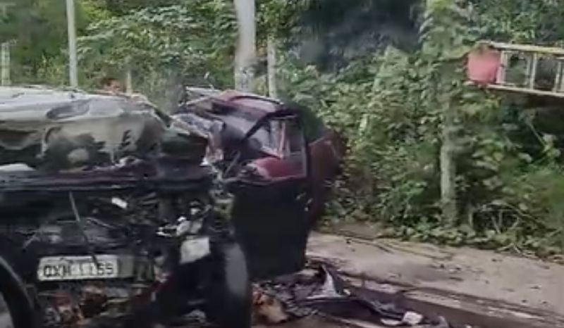 Grave acidente deixa um morto e dois feridos presos às ferragens na zona leste de Manaus