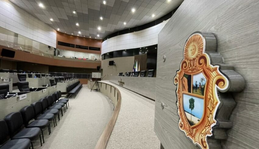 TJAM mantém decisão e proíbe novo concurso da Câmara de Manaus; relator critica anulação do certame de 2024