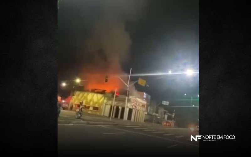 Incêndio atinge tradicional Bar Caldeira na madrugada deste domingo em Manaus