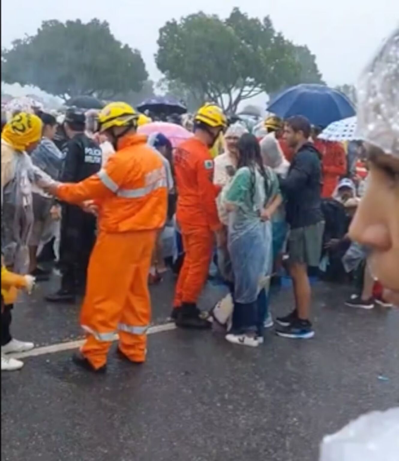 Raio atinge ato de Nikolas Ferreira em Brasília e deixa mais de 40 feridos hospitalizados