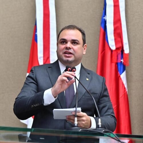 Roberto Cidade abre mão de salário de governador do Amazonas e mantém remuneração como deputado