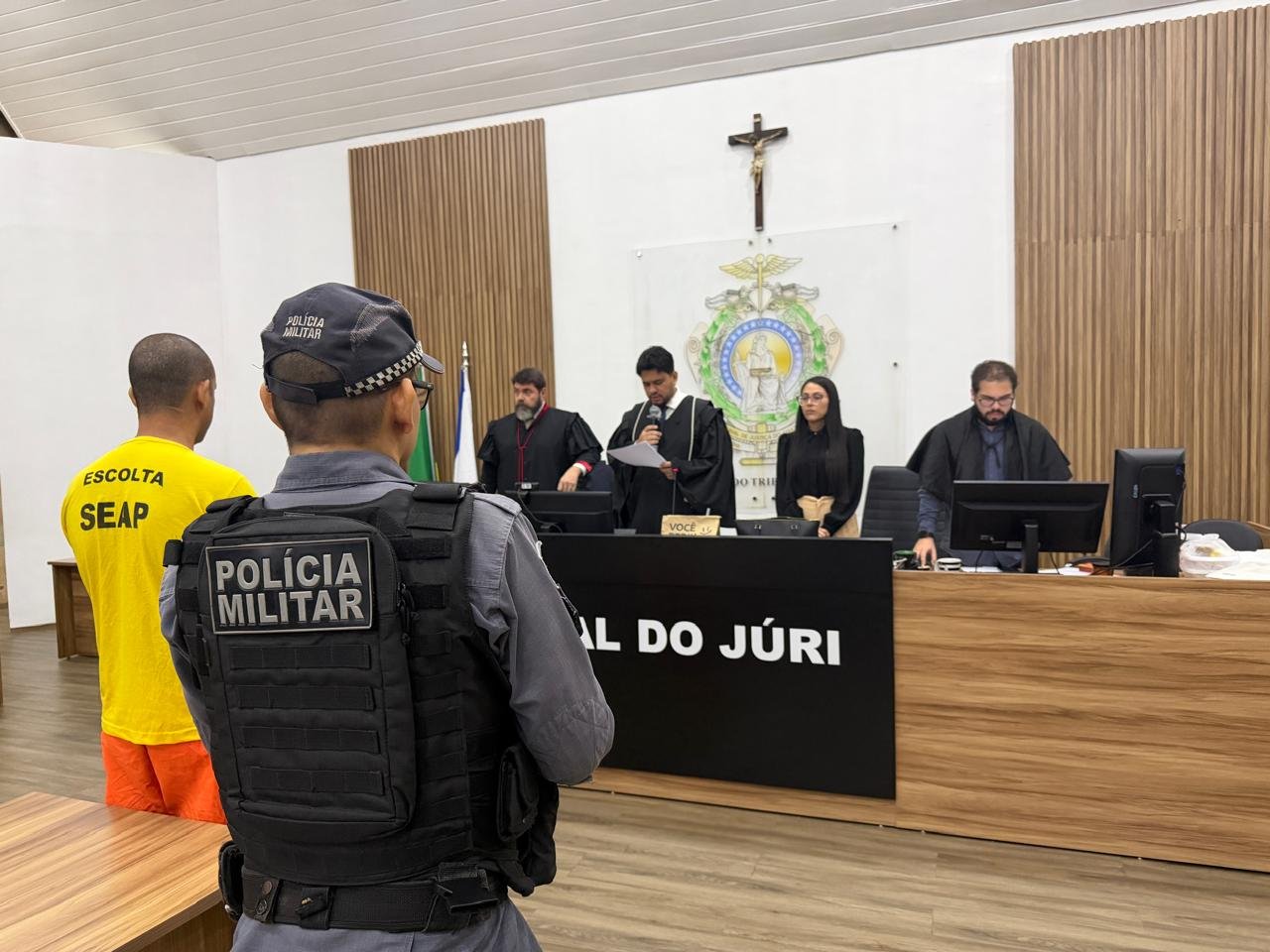 Justiça acolheu tese do MP e condenou casal por crimes cometidos em Eirunepé; mãe sabia dos abusos e não fez nada para proteger a filha - Foto: Alinne Senna/MPAM PADRASTO É CONDENADO A 35 ANOS POR FEMINICÍDIO E ESTUPRO DE ENTEDADA DE 13 ANOS; MÃE TAMBÉM VAI PRESA