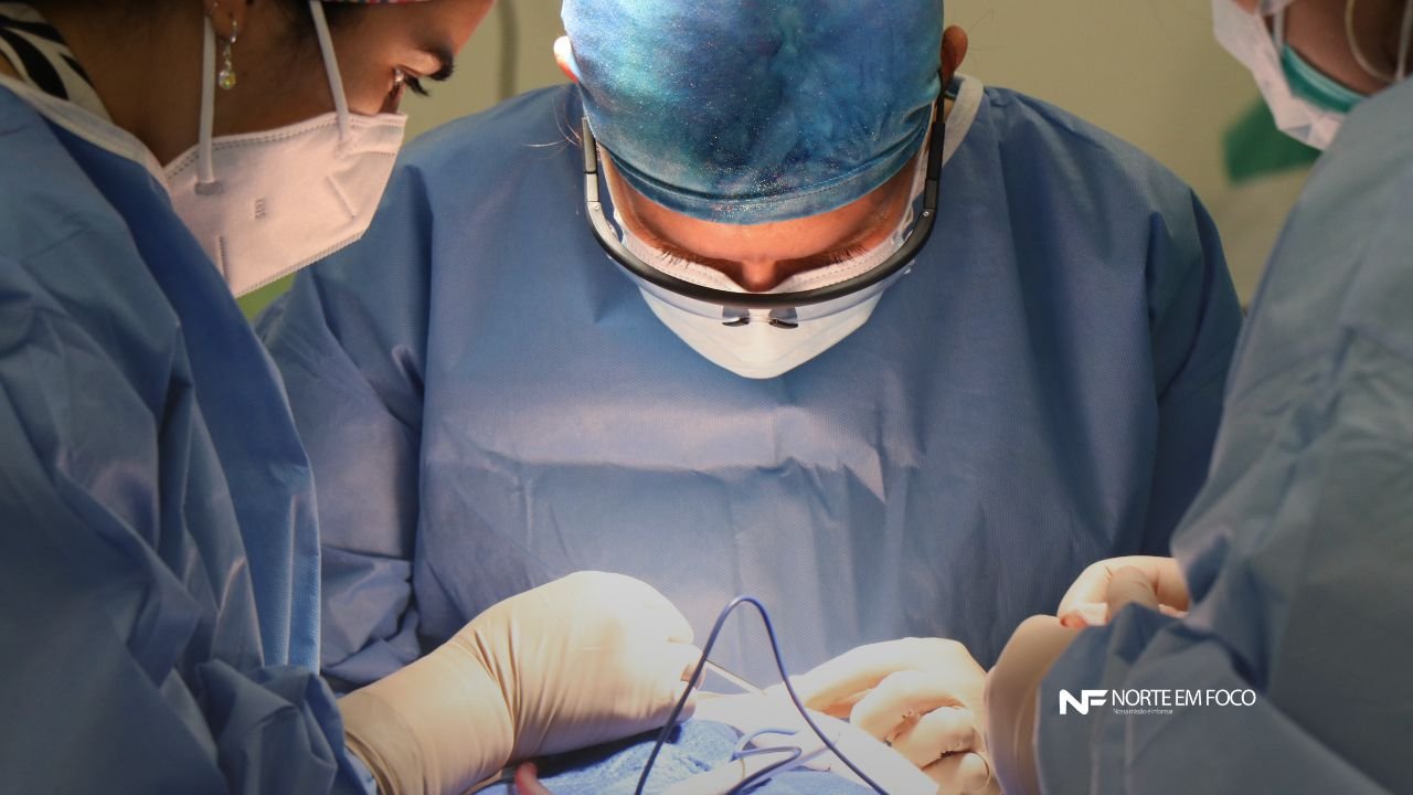 Foto: Canva MP investiga suspensão de passagens aéreas para pacientes em São Gabriel da Cachoeira; moradora espera atendimento há mais de cinco meses