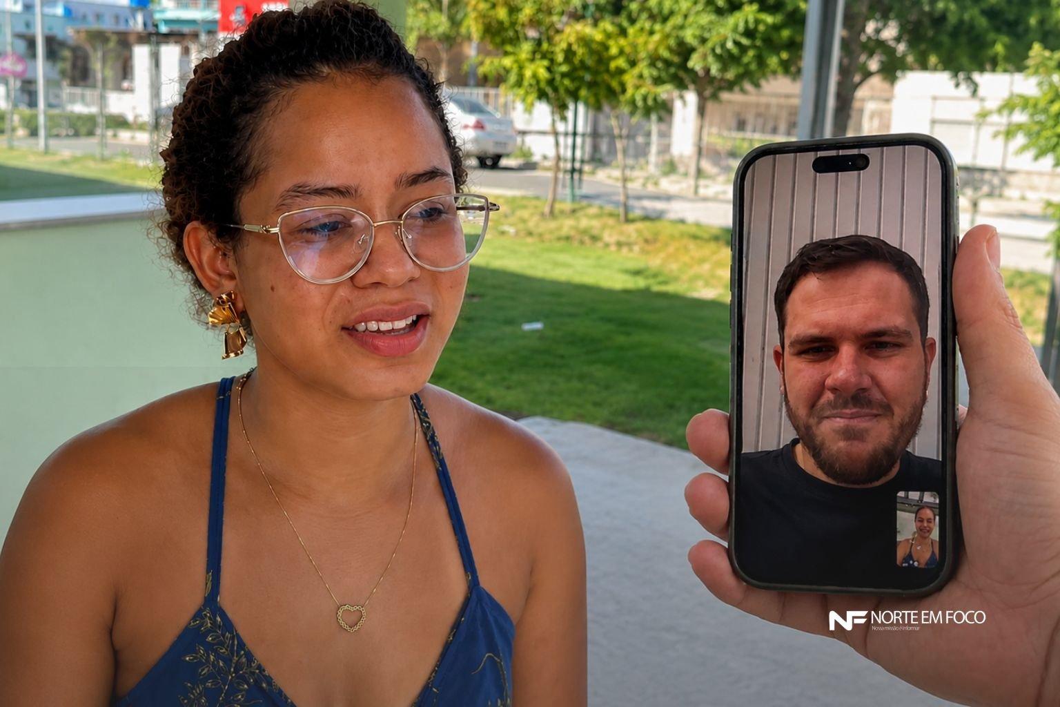 Rebeca Souza e Prefeito de Manaus, Renato Junior - Foto: divulgação Prefeito Renato Junior garante box comercial para vendedora de açaí após história viralizar na internet